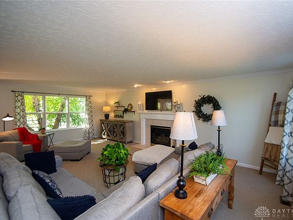 2nd image of 4883 Cedar Brook Ct