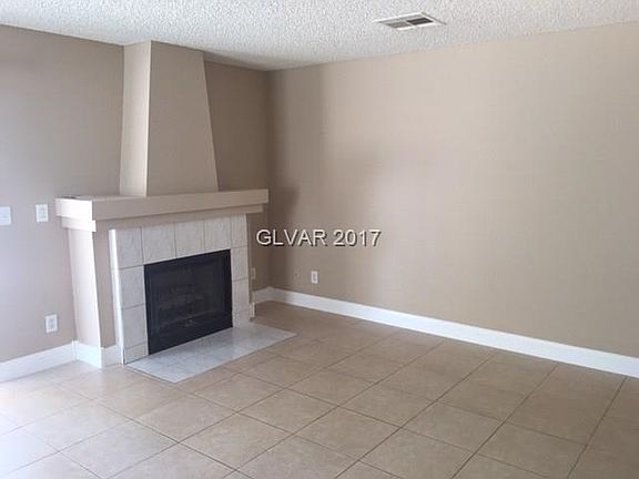3rd image of 7101 Flowerridge Ln