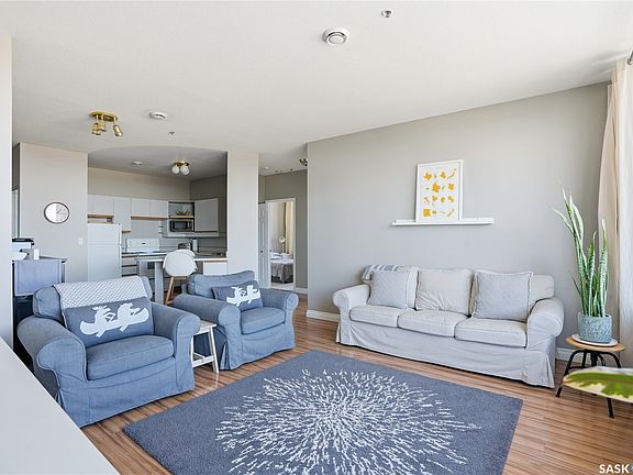 2nd image of 1867 Hamilton Street #1108