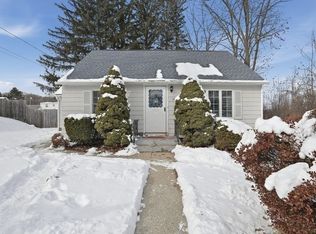 17 Goucher Ave, Worcester, MA 01605