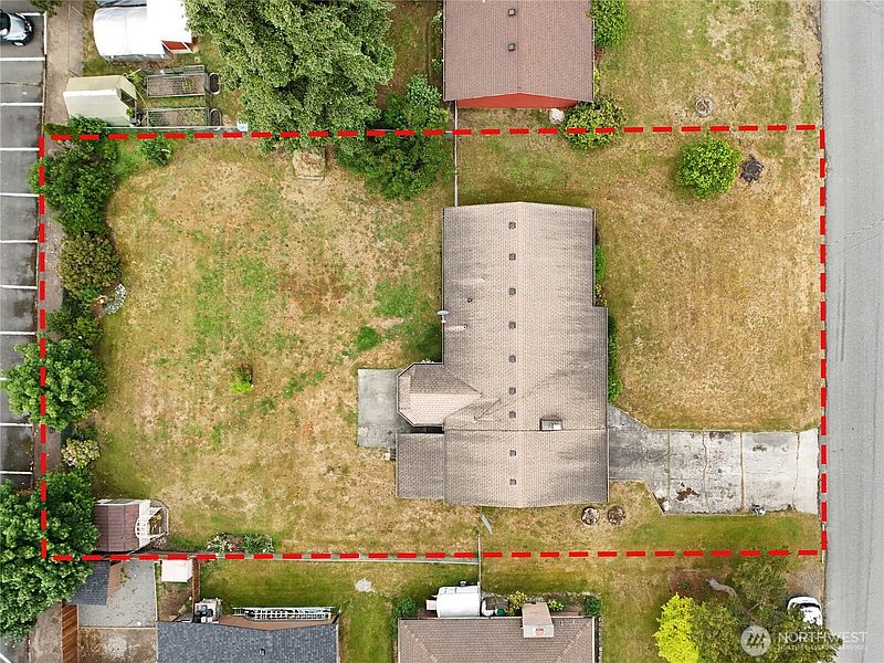 2nd image of 9314 44th Drive NE