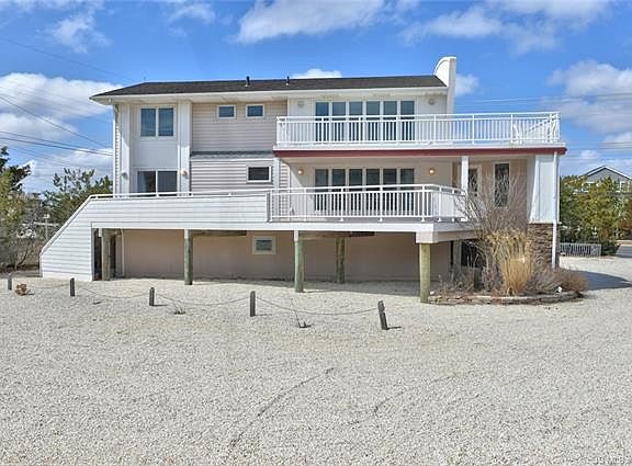 4th image of 1007 Long Beach Blvd #A