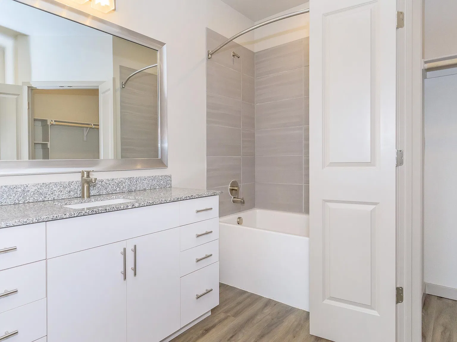 2 bed, 1205 sqft, $2,085 — Photo 3