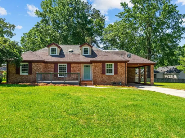 130 Parkwood Cir, Lillington, NC 27506