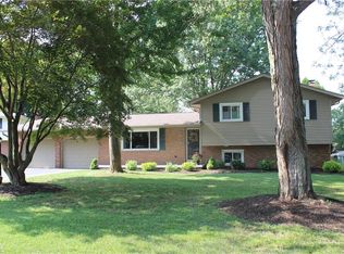 6189 Ronald St NW, Canton, OH 44718