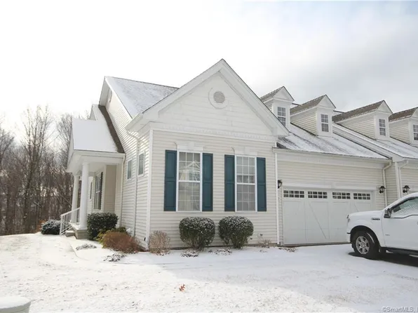 113 Cherry Circle #113, Prospect, CT 06712