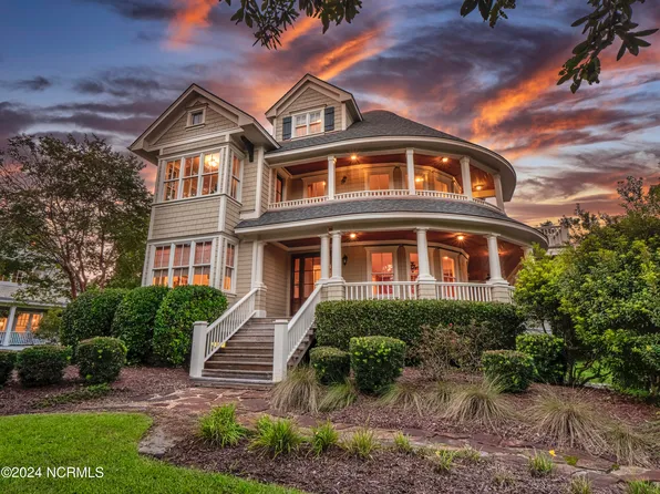 1823 Register Lane, Wilmington, NC 28411