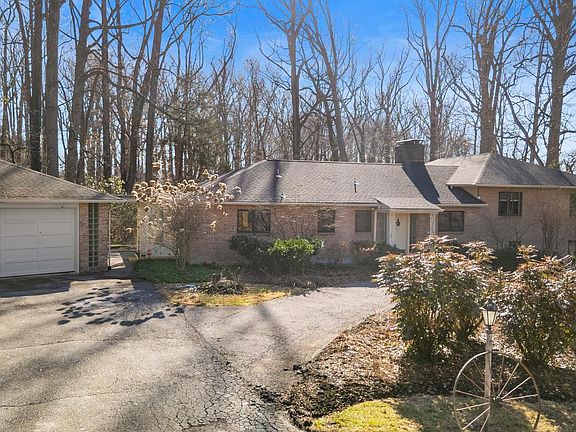 3rd image of 107 Walnut Ridge Rd