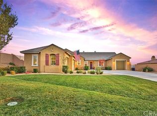 19555 Chuparosa Rd, Apple Valley, CA 92307