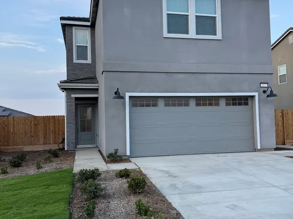 1137 Granite Dr W, Madera, CA