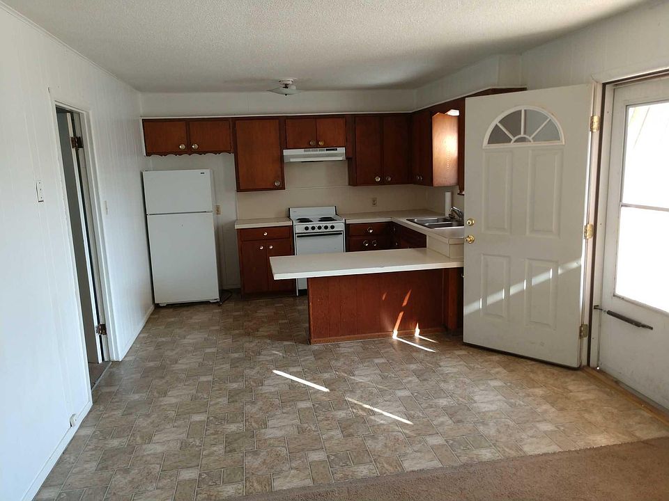 1st image of 400 N Avenue K APT 29