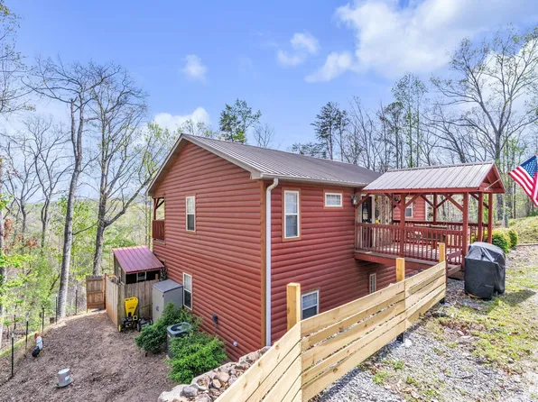 189 Caledonia Rd, Landrum, SC 29356