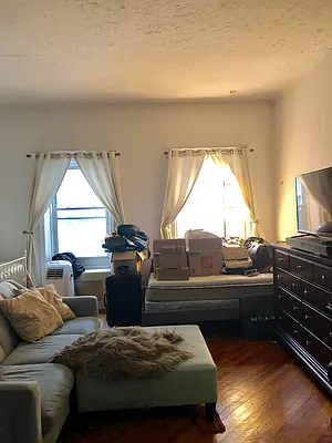 Rented by Lexiti Realty Corp | media 14