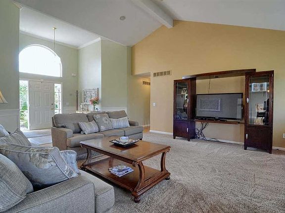 5th image of 21411 Dogleg Dr