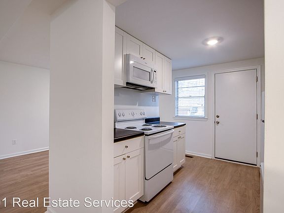 2nd image of 2038 Southern Ave APT 3