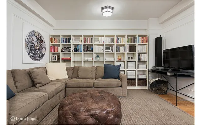 Rented by Douglas Elliman | media 35