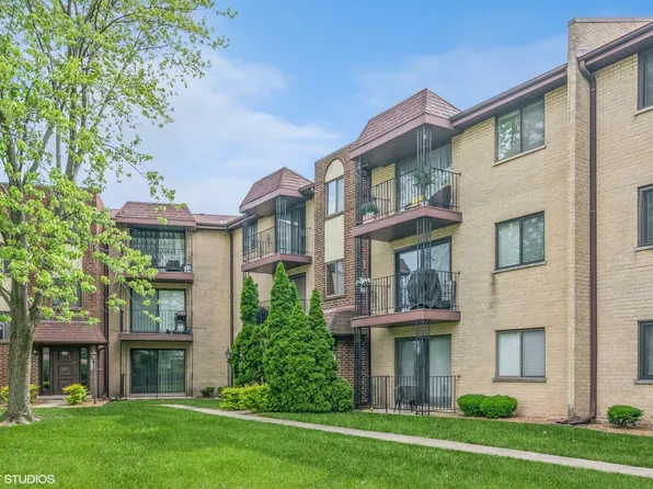 139 E Grand Ave APT 2C, Bensenville, IL 60106