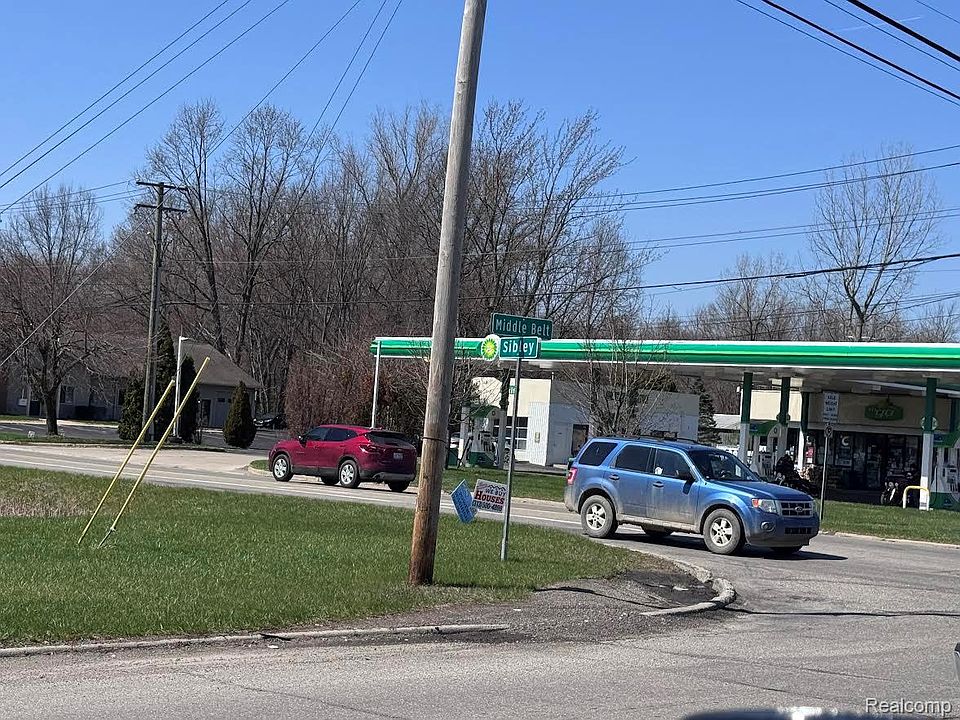 2nd image of Vac Sibley Rd