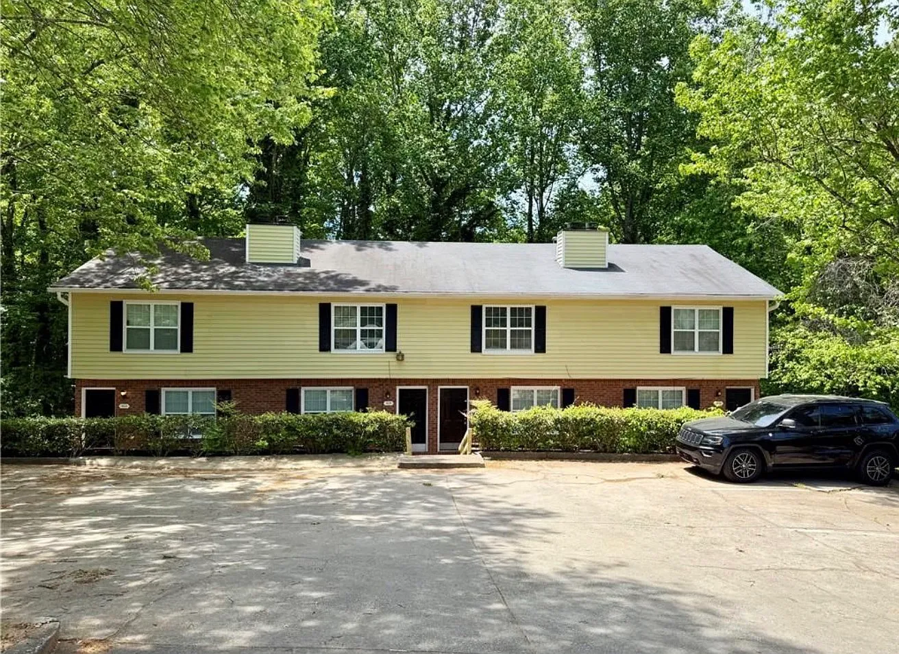 3 bed, 2.5 bath, 2000 sqft, $2,000 — Photo 1