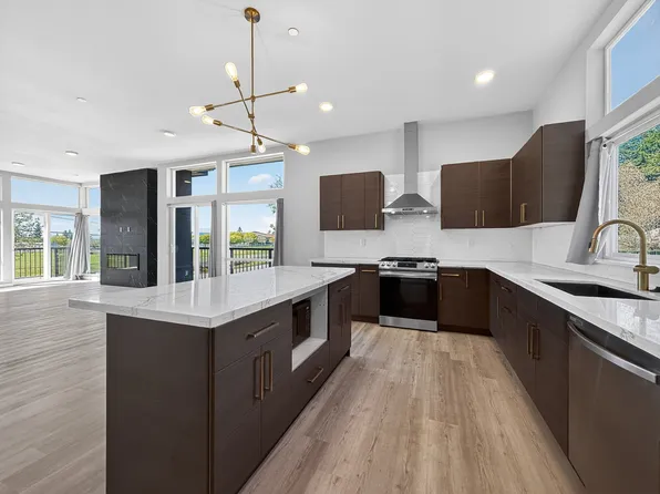 1232 Harrington Ave NE, Renton, WA 98056