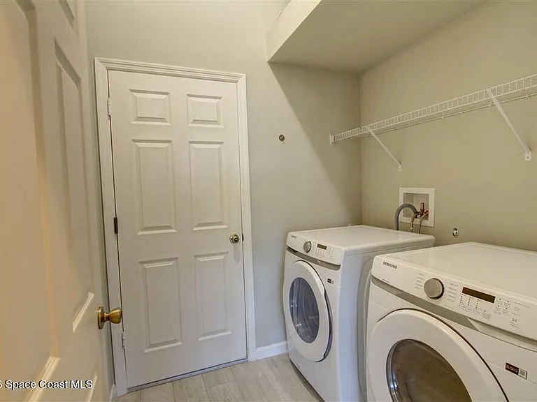 4188 Trovita Cir W — Photo 16
