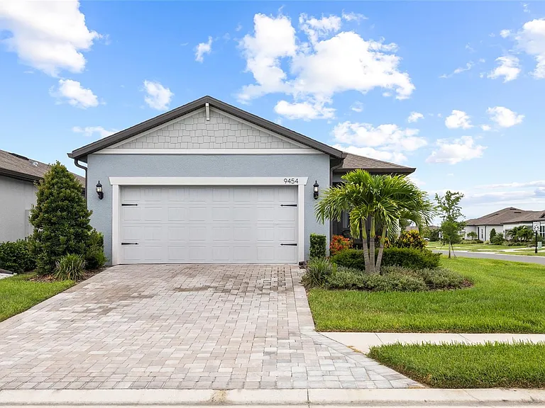 9454 Ballaster Pointe Loop — Photo 2