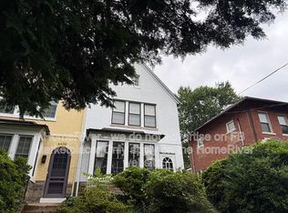 4437 Fessenden St NW, Washington, DC 20016