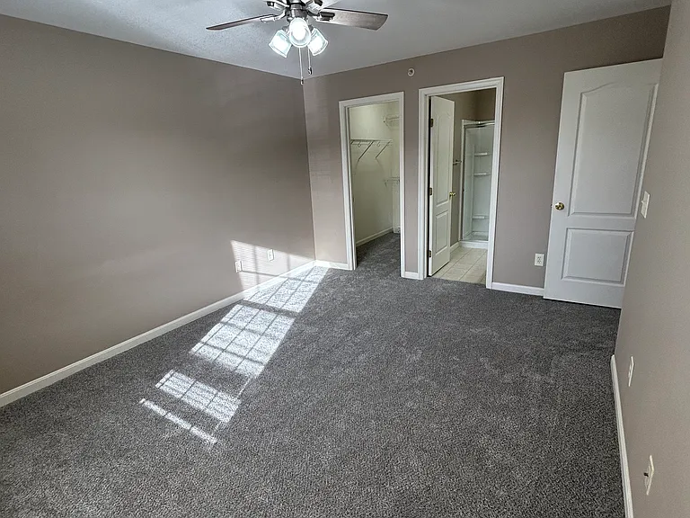 7648 Bridge Point Dr — Photo 21