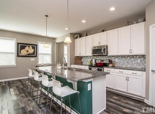 3036 Willow Ranch Dr, Fuquay Varina, NC 27526