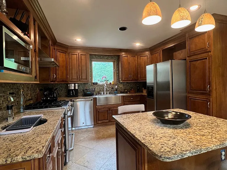 15729 Holly Grove Rd — Photo 10