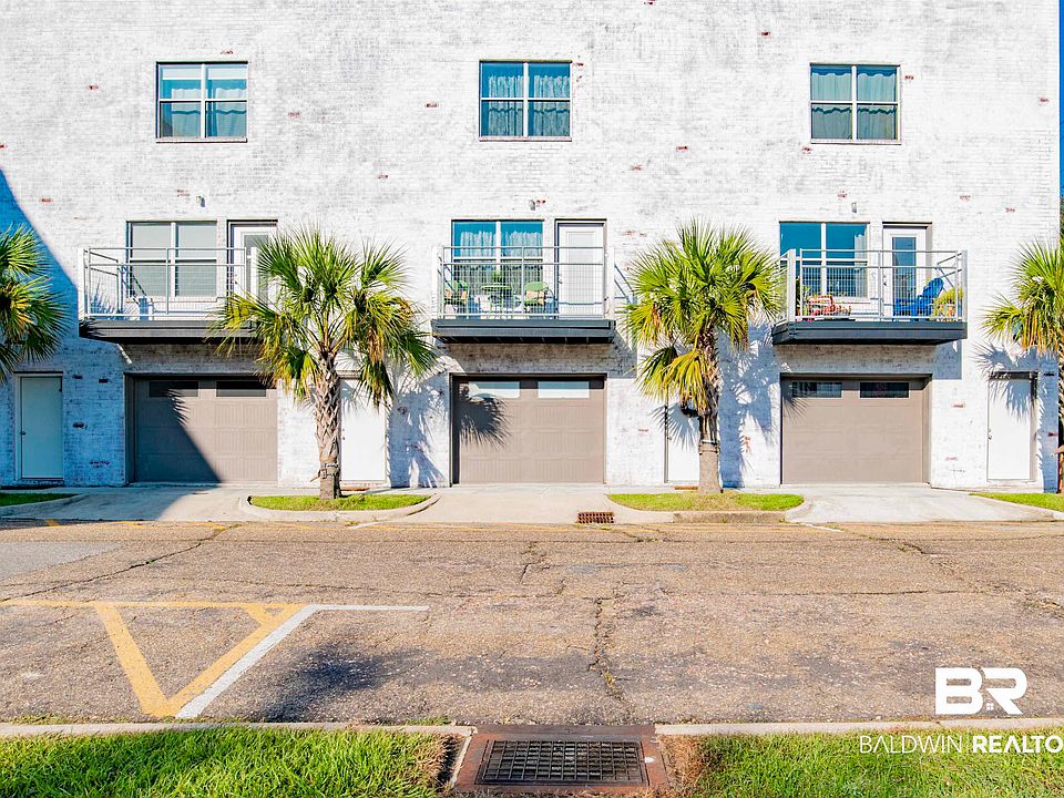 1st image of 55 N Warren St #2