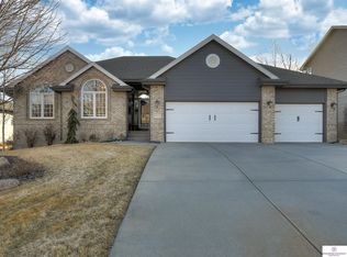 6405 N 157th St, Omaha, NE 68116