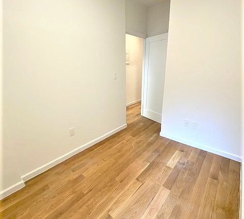 2nd image of 314 E 91st St #5F2