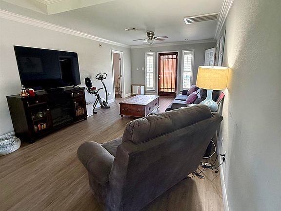 4th image of 7375 Silverwood St
