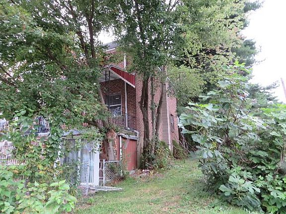 3rd image of 5978 Newtown Ave