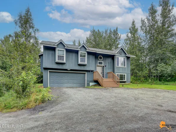 2751 N Barrys Resort Dr, Wasilla, AK 99654