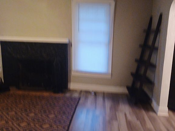 4th image of 1479 E 15th St