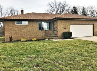 5935 Mayberry Ave, Mayfield Heights, OH 44124