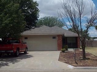 307 Avenue L, Abernathy, TX 79311