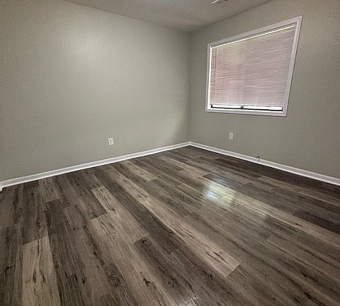 5th image of 5270 Mulberry Ave #B8