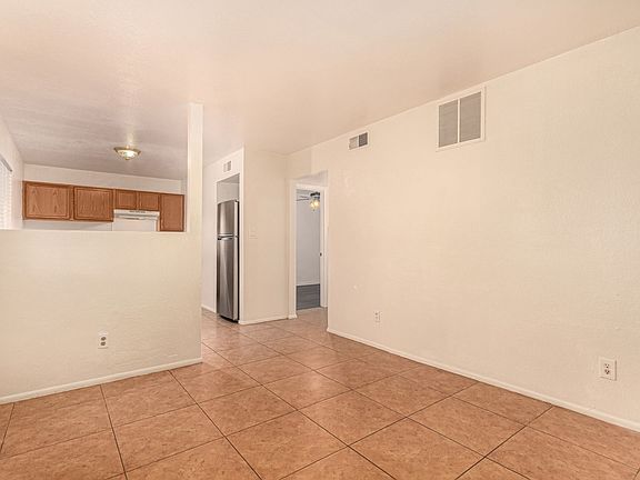 5th image of 1318 E Culver St APT 1