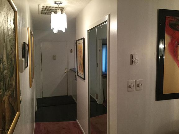 5th image of 221 Medford Ct Unit C