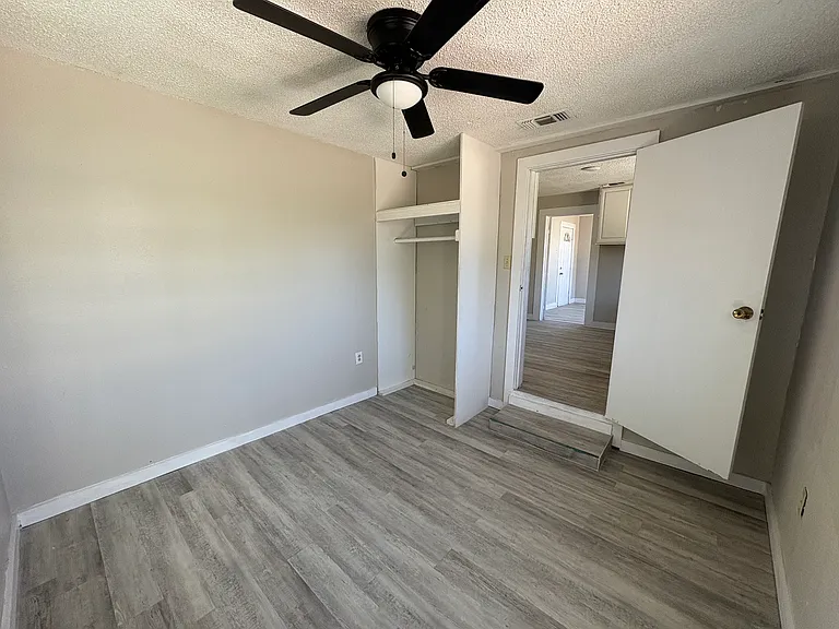 1618 N Hamilton St — Photo 10
