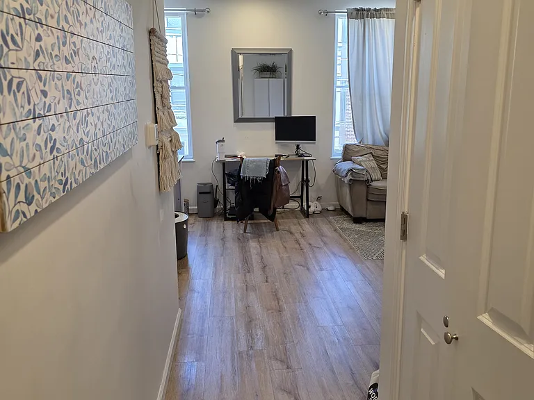 737 S 4th St #2C — Photo 1