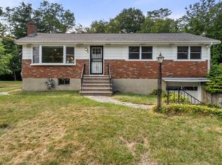 30 Prouty Rd, Burlington, MA 01803