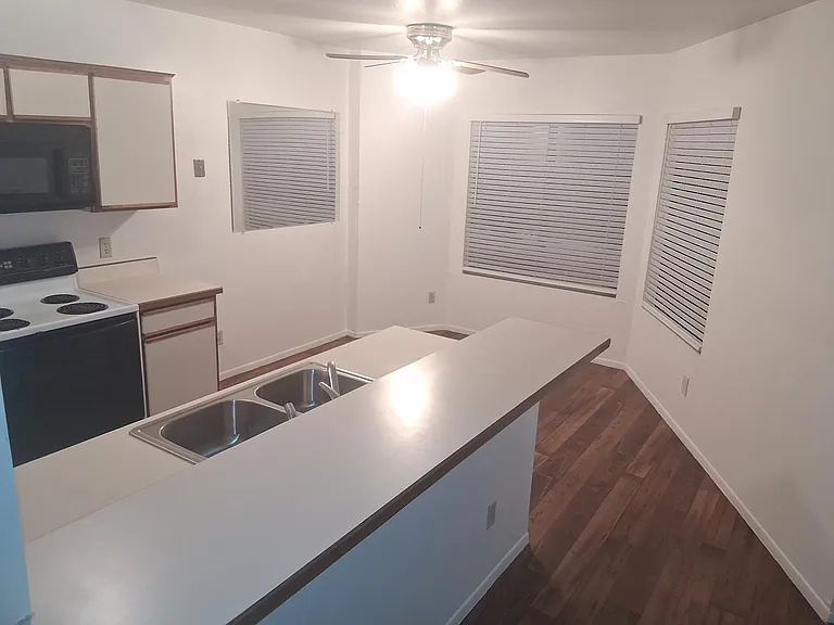 1668 Park wood #10_04222026