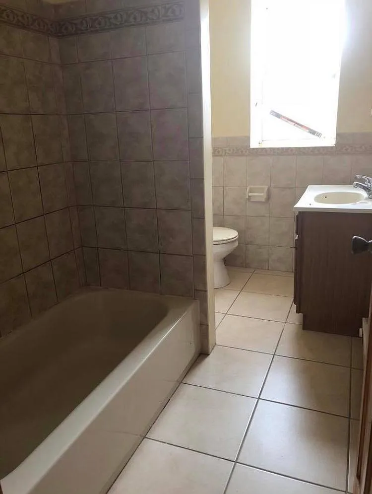 1 bed, 500 sqft, $1,200 — Photo 4