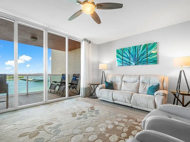 2640 Lake Shore Dr #711 — Photo 11