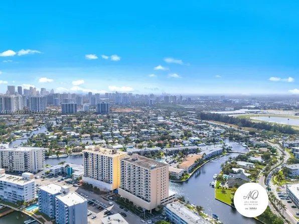 427 Golden Isles Dr APT 9G, Hallandale Beach, FL 33009