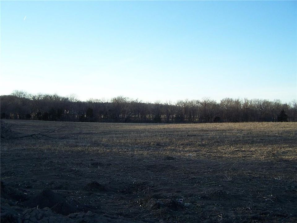 2nd image of 3 Jameson Rd